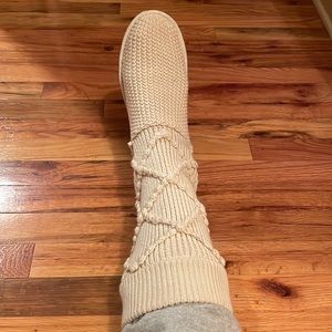 Knit cream uggs!